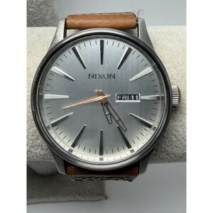 Nixon The Sentry Never Be Late‎ New Battery Mens Watch 42MM 8" Leather Band